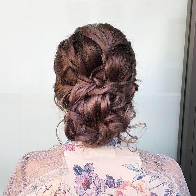 mobilehairstylist,upstyle,nhi_t,sydneyhmua,hairstylist,withflayr,hairstyles,bridalhair,messybun,bridesmaidshair,sydneyhairstylist