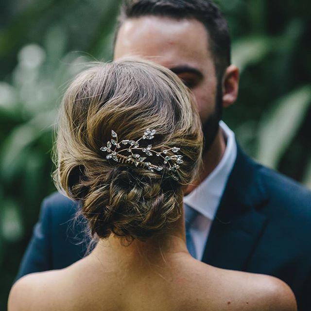 withflayr,hairstylist,sydneyhairstylist,bridal,bride,hairandmakeup,upstyles,sydneyhmua,messybun,bridalhair,wenjia_w,hmua,hairstyles