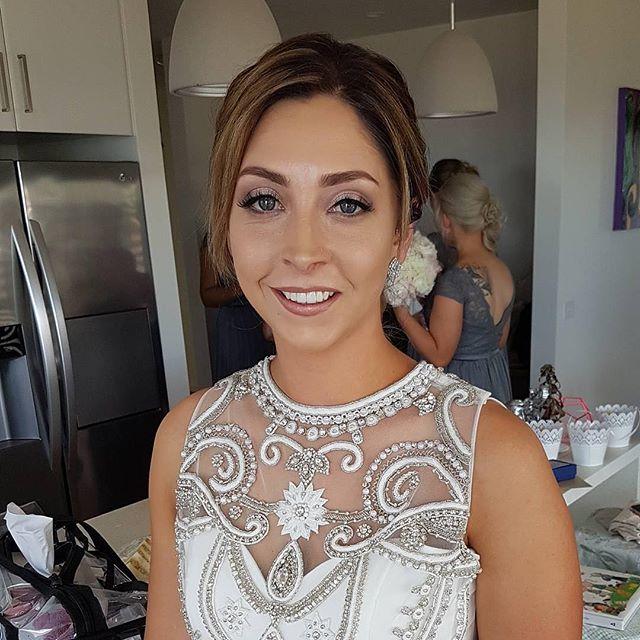 melbournehmua,bride,withflayr,mobilemakeupartist,mobilehairstylist,stunning,hmua,melbournemua,melbournemakeupartist,bridalmakeup,hairandmakeupartist,beautiful,mua,makeup,kirina_s,bridalhmua,bridalhair,bridalmua,bridal,hairandmakeup,melbournehairstylist